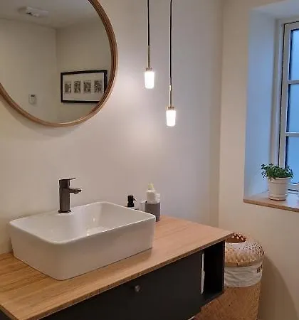 Hos Molsgaarden Knebel