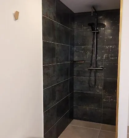 לינה וארוחת בוקר Hos Molsgaarden *