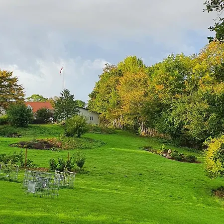 לינה וארוחת בוקר Hos Molsgaarden *